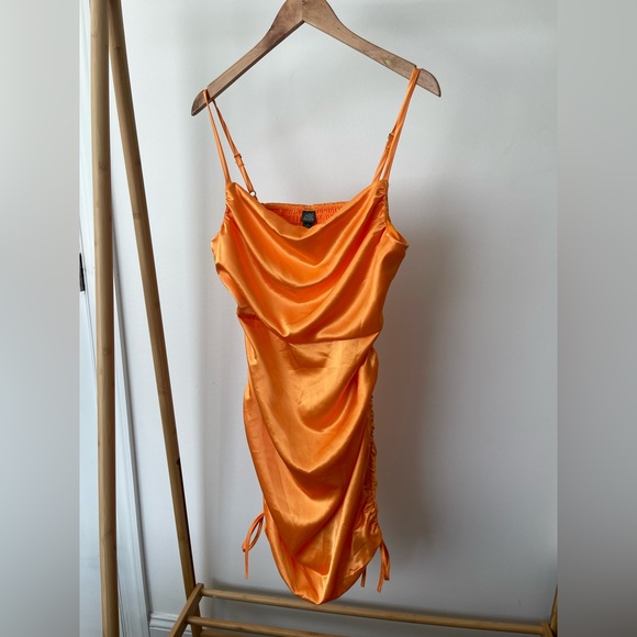 🔥Flash Sale🔥 Women's Ruched Side Bodycon Dress Wild Fable Orange
Satin Medium - Picture 3 of 10